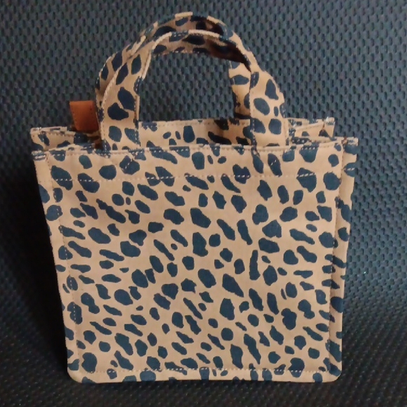 Stella & Dot Handbags - Stella & Dot Tan and Black Leopard Print Mini Tote